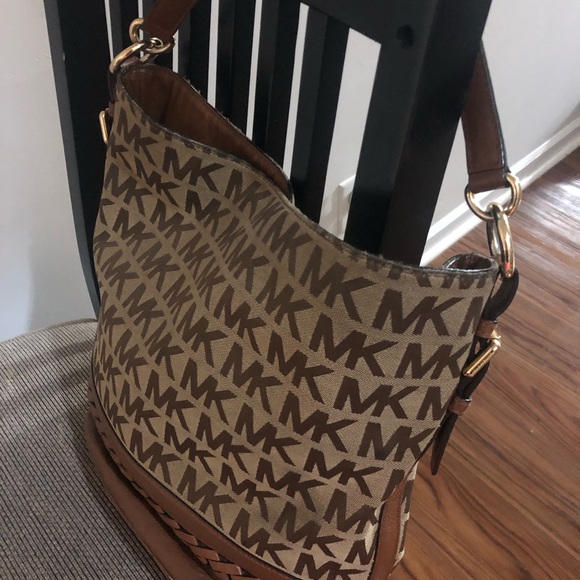 Michael Kors handbag - Picture 2 of 5